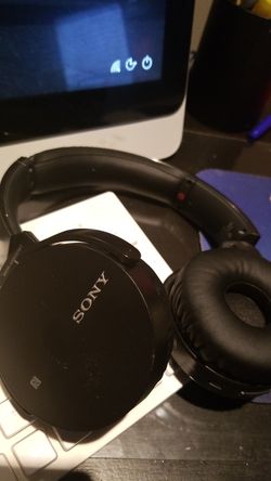 HEADPHONES SONY