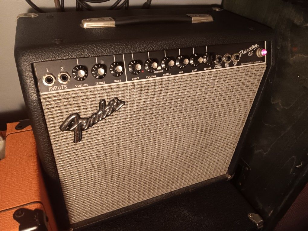 Fender Princeton 65 2-Channel 65 Watt 1x12 Solid State Guitar Amp Combo