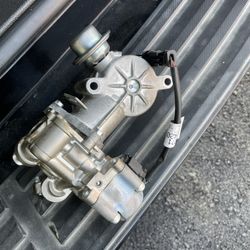 Mercedes W204 C250 SLK250 M271 Engine High Pressure Fuel Pump (contact info removed)401 OEM