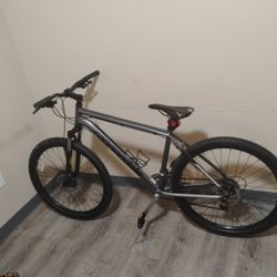 Cannondale Catalyst Three