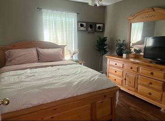 Queen Bed & Dresser Set
