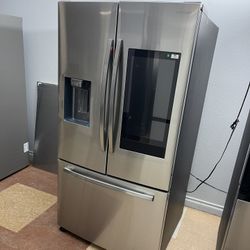 Samsung Family Hub Refrigerator