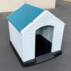 (NEW) $150 Waterproof Plastic Dog House for X-Large size pet Indoor Outdoor Cage Kennel 42x42x45 inches