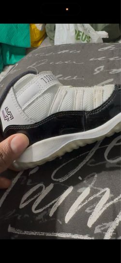 Air Jordan 11 8c