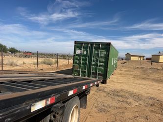 Storage shipping containers