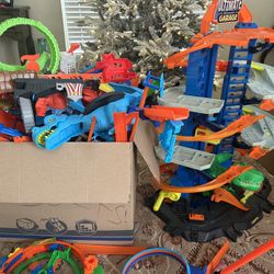 Hot Wheels Towers And Tracks  (several Hundred Dollars)