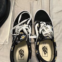 Trippy smiley face vans brand new size 10