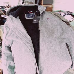 Tommy Hilfiger Water And Wind Resistant 2XL Jacket With Hood  Light Smokey Grey