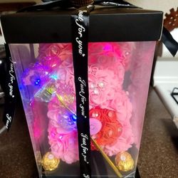 SUPER ADORABLE FLOWER BEARS WITH LIGHTS FOR MOTHER'S DAY