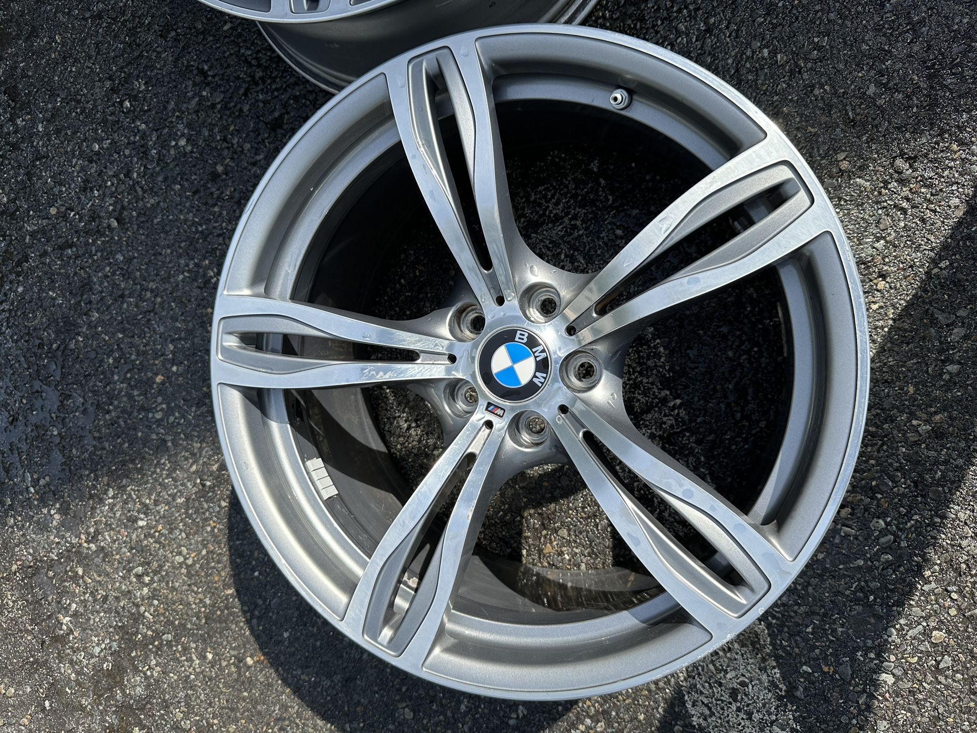 BMW M5 wheels OEM