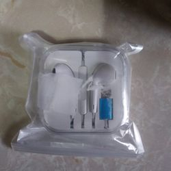 Apple IPhone Ear Pods