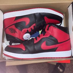 Air Jordan 1 Bred Chicago Red Men’s 11 NEW