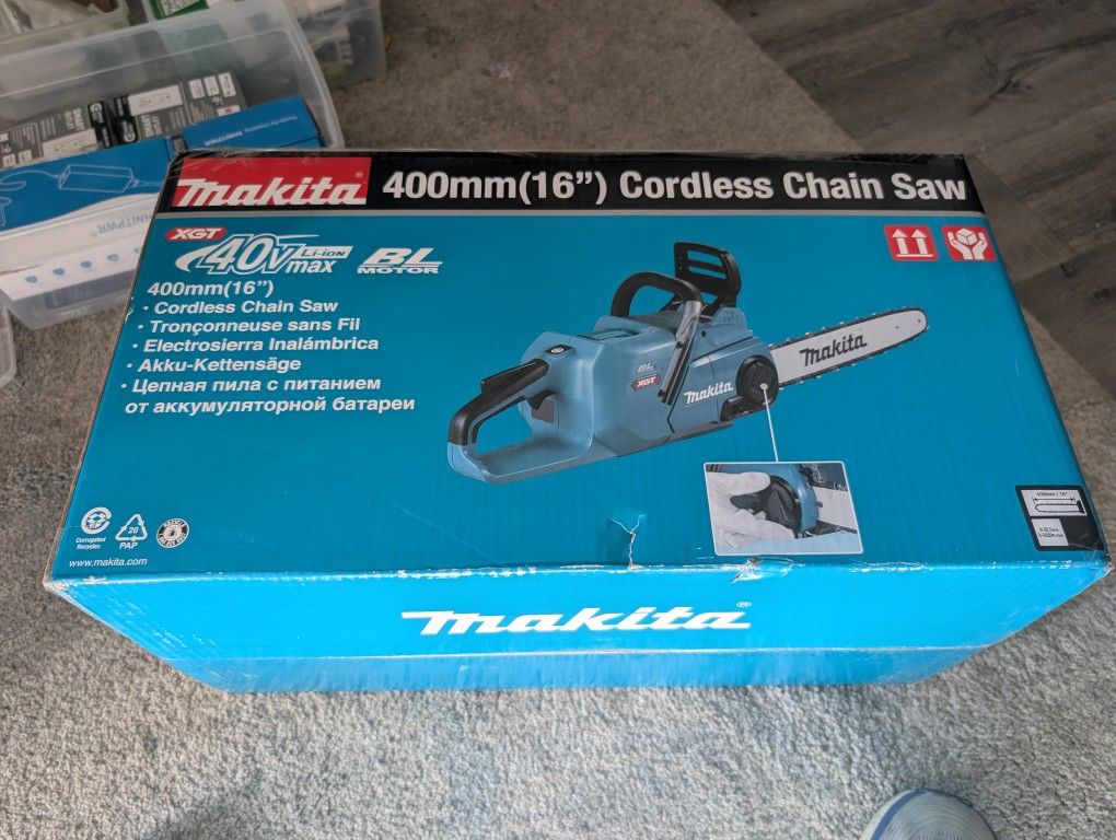 Makita Chainsaw 16 In Comes With Battery And Charger