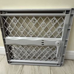 Portable dog gate