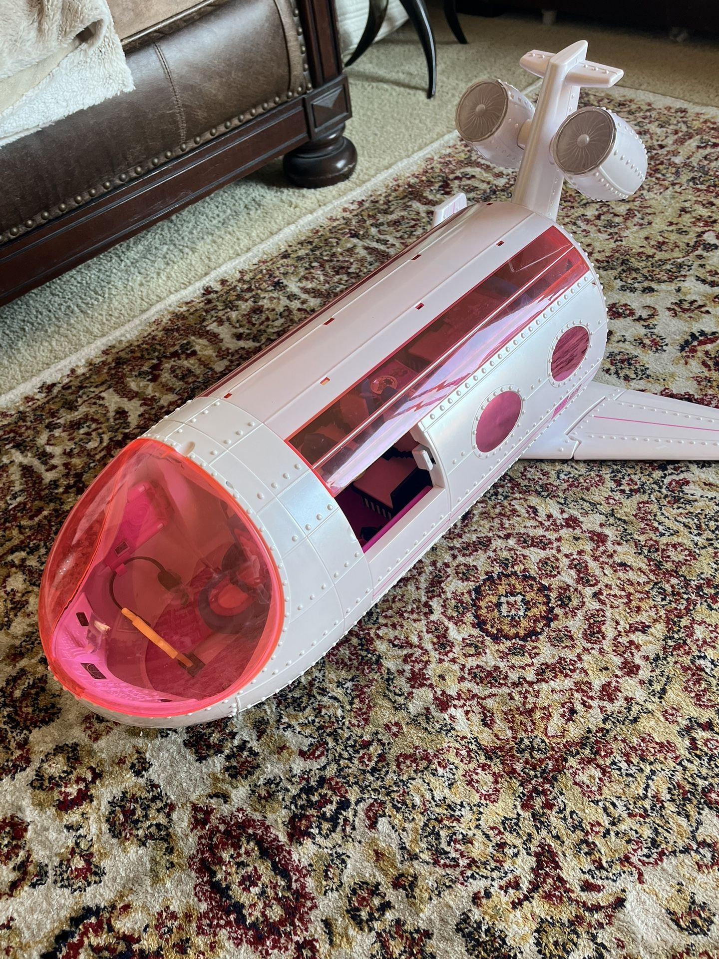 Lol surprise OMG Plane four and one playset!! vehicle, transforms, airplane, car, recording, studio, mixing booth, lights plus accessories