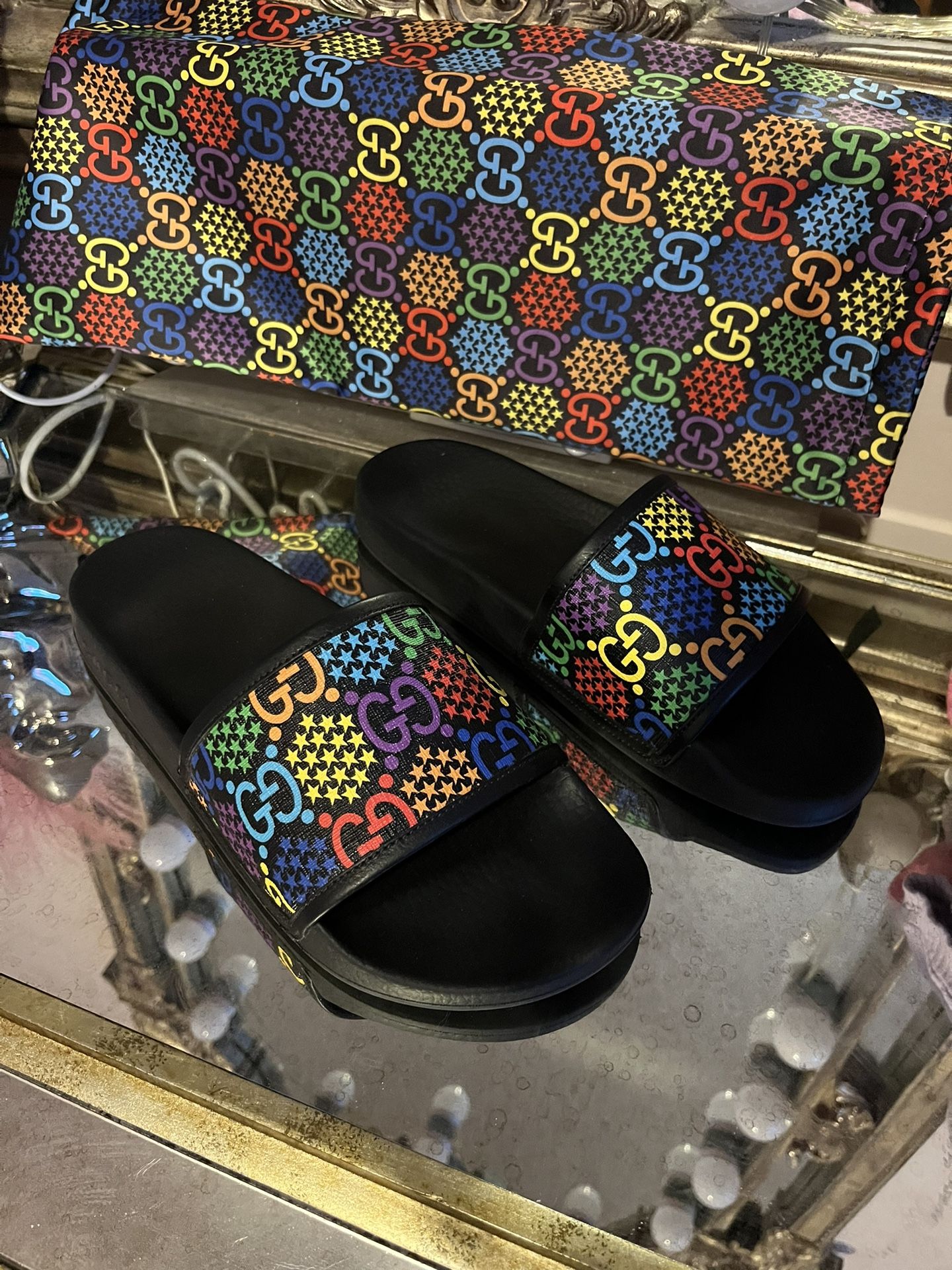 Gucci Supreme Slides