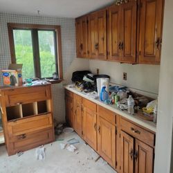 Free Kitchen Cabinets 