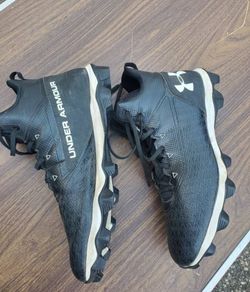 Mens Under Armour Football Cleats Size 12