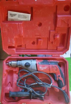 MILWAUKEE 1/2" CORDED HAMMER DRILL