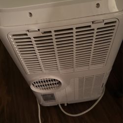 BLACK+DECKER 12,000 BTU Air Conditioner Portable for Room AC ,  Dehumidifier, Heater, & Fan, Portable AC for Sale in Westminster, CA -  OfferUp
