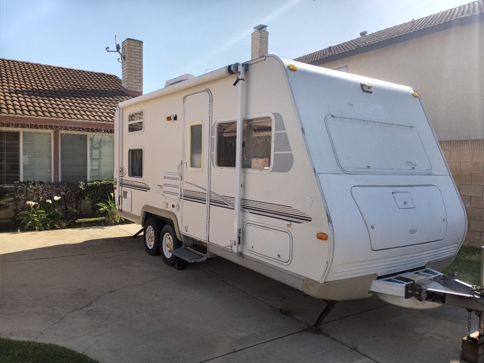 2003 Trail Lite 21ft by R-vision