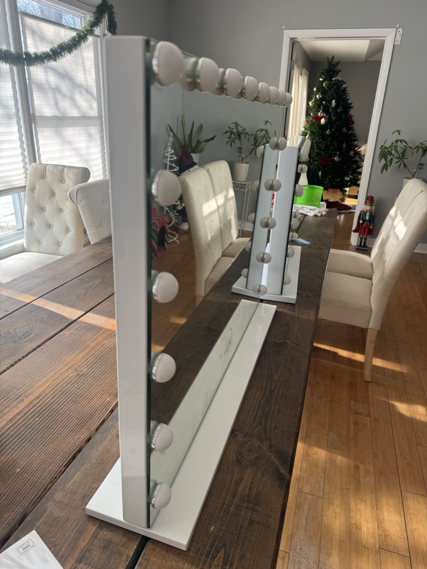 Vanity Mirror With Lights