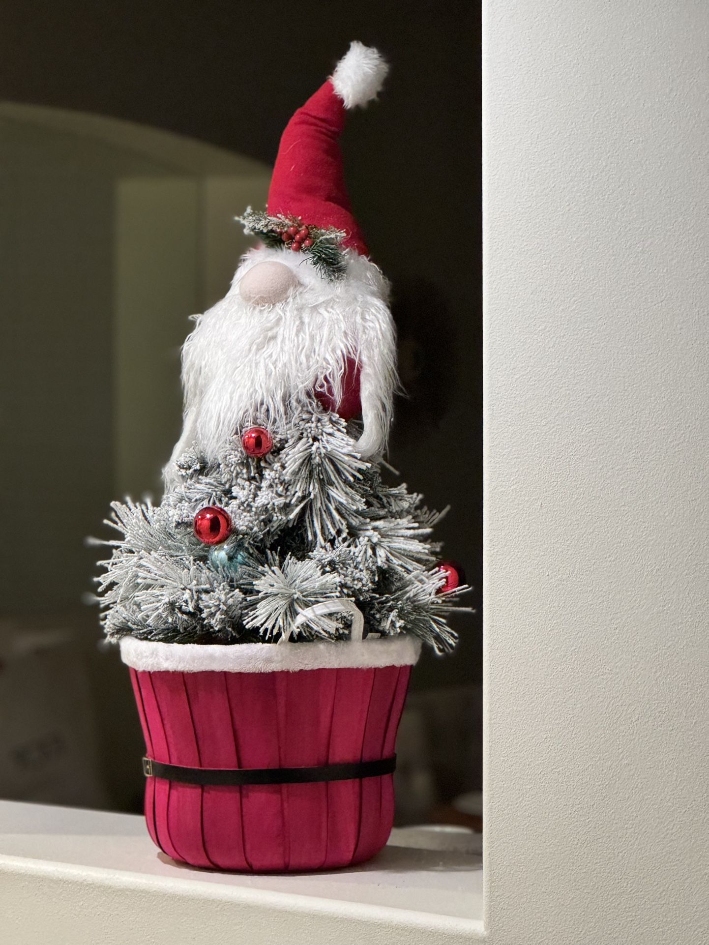 Gnome Basket Christmas Tree