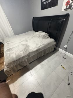 California king Bed