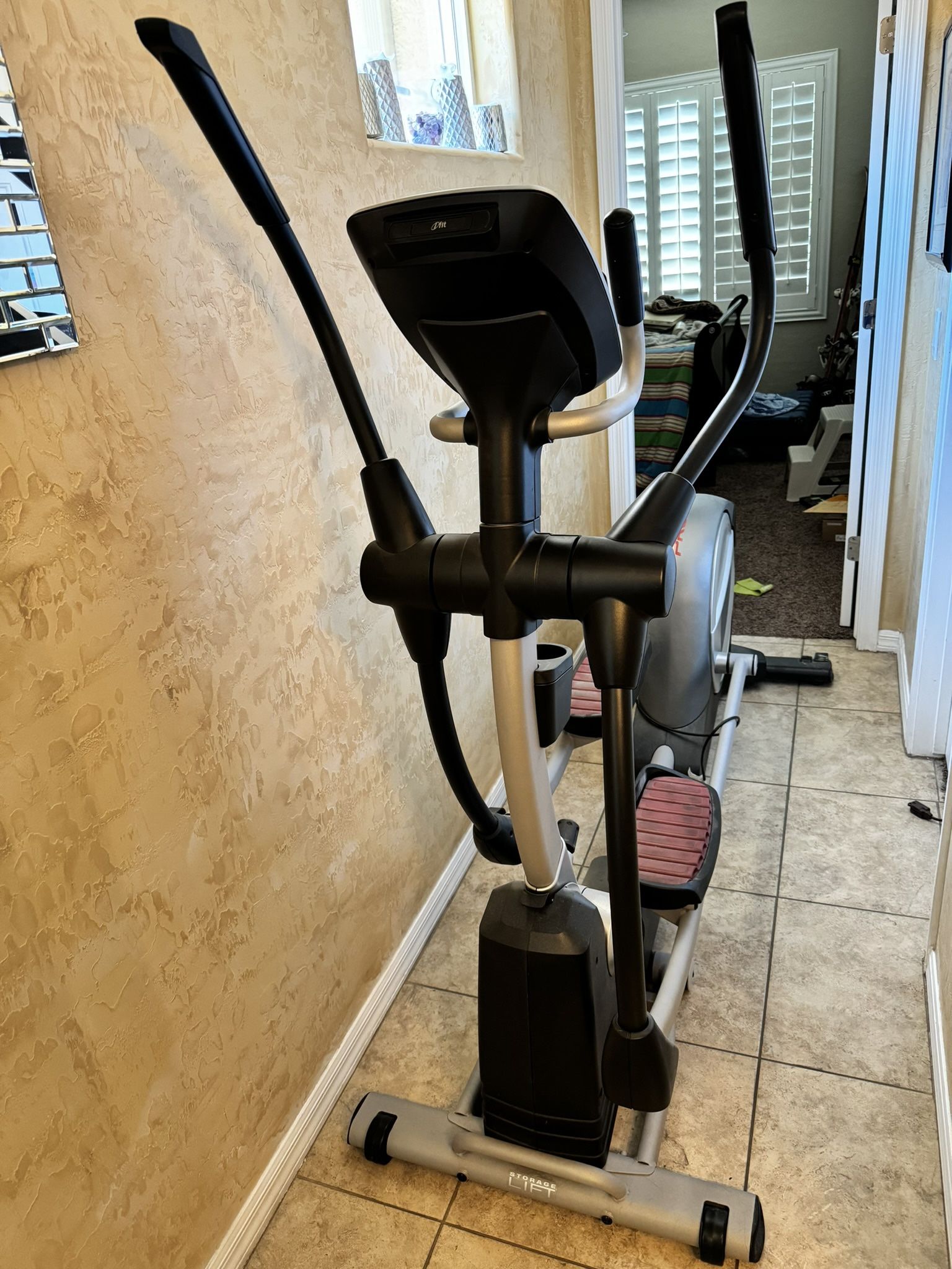 Smart Strider 735 Elliptical 