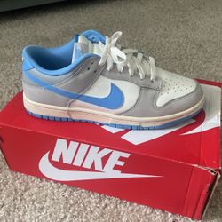 Nike Dunk Blue Carolina Size 8.5M 10W