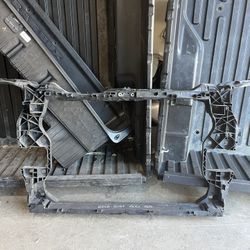 2018-2019-2020-2021-2022-2023 AUDI Q5 RADIATOR SUPPORT OEM USED