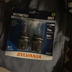 Sylvannia Silverstar 9007