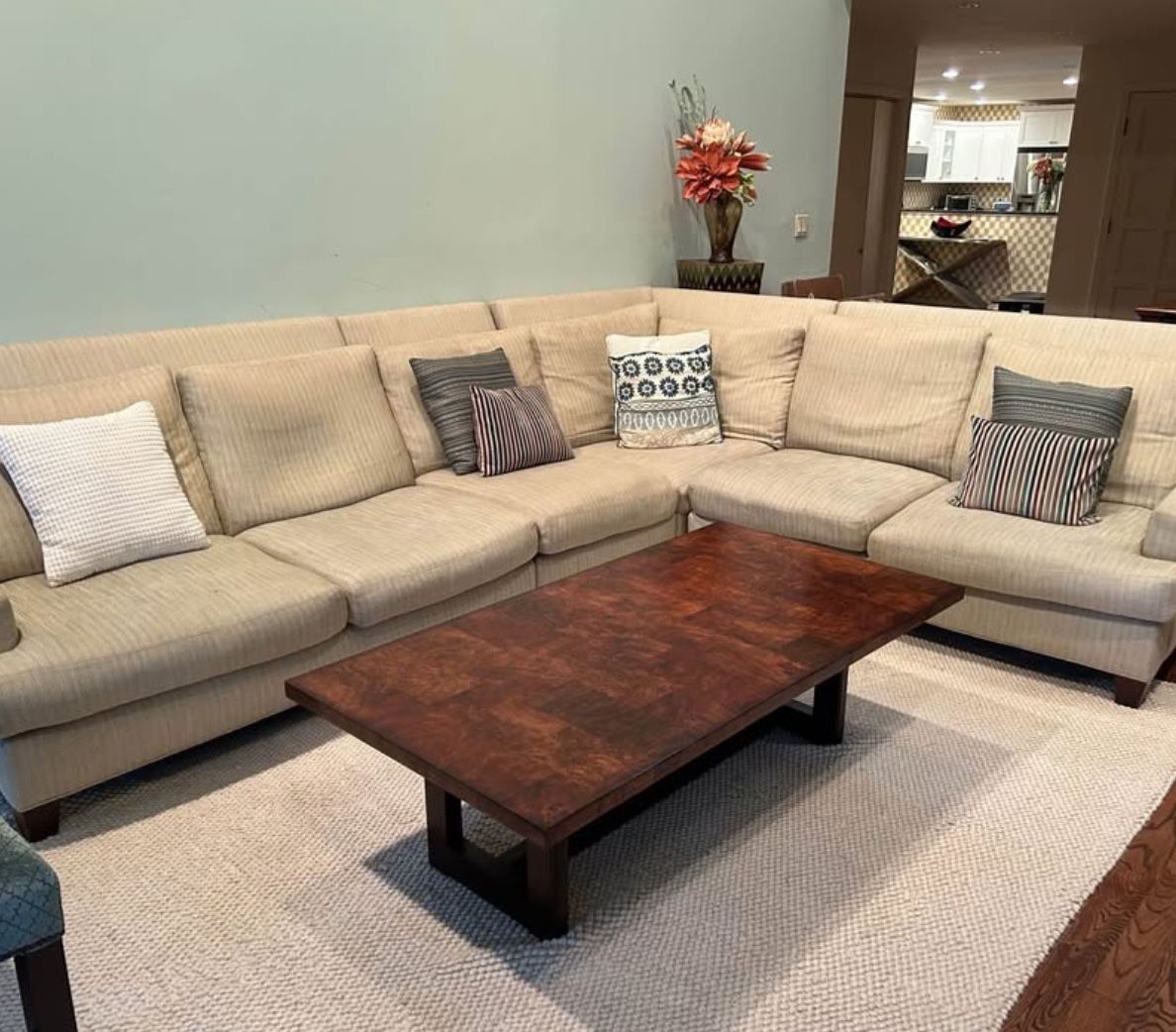 Comfy Modern Sectional Sofa 200$ OBO