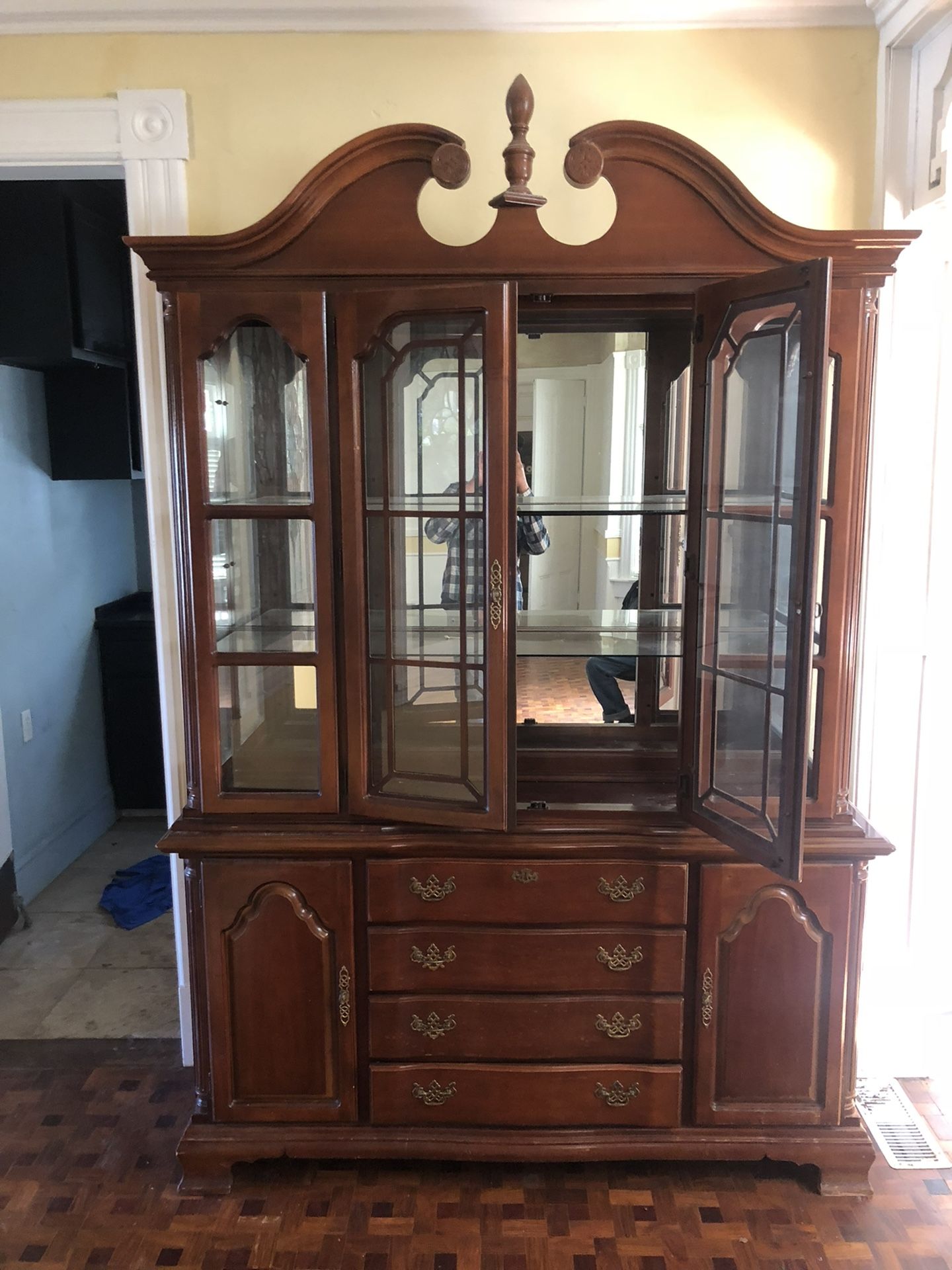 Lexington 2pc Cabinet