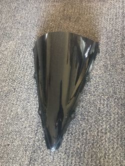 Zero gravity dark smoke windscreen