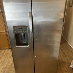 GE Fridge 