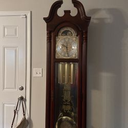 Antique Grandfather Clock 