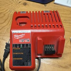M18 Charger