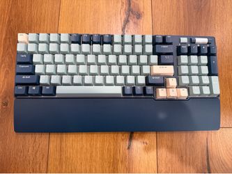 Royal Kludge RK96 Mechanical Keyboard - Yellow Switches