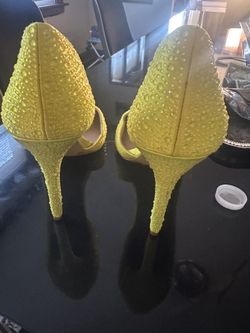 INC Yellow Pumps