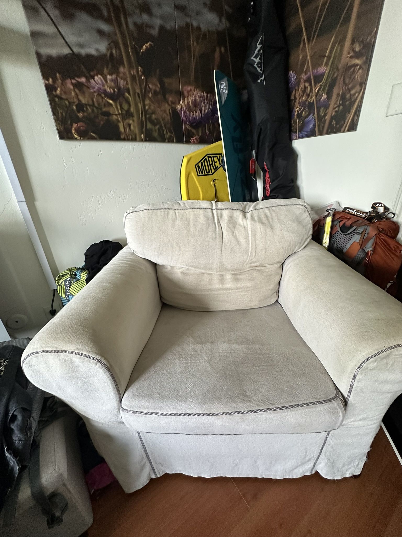 Large White Love Seat