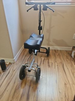 Knee scooter