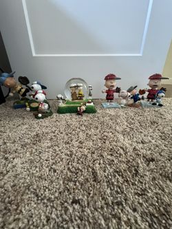 Peanuts Baseball Statues