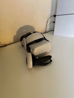 Oculus quest 2 with one controller