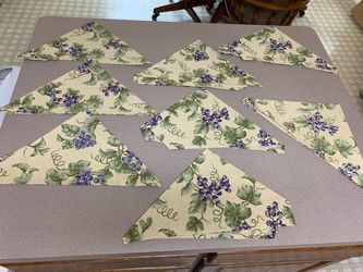Cloth napkins Grape pattern Set of 8