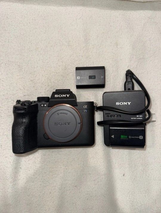Sony Alpha A7Siii 12.1MP Mirrorless
Camera