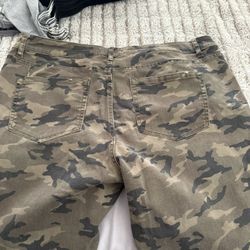 Woman’s Miscellaneous Jeans
