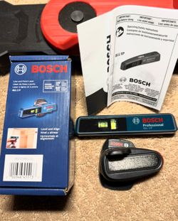 Bosch 16-ft Red Line generator Laser Level 16-ft working range supports most indoor leveling tasks
