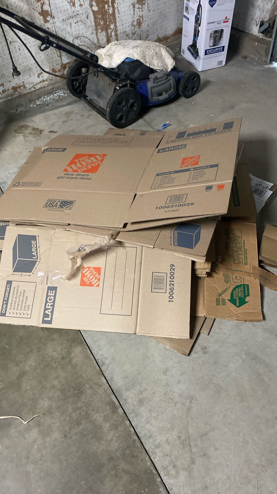 Free Moving Boxes