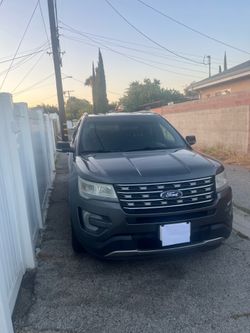 2016 Ford Explorer